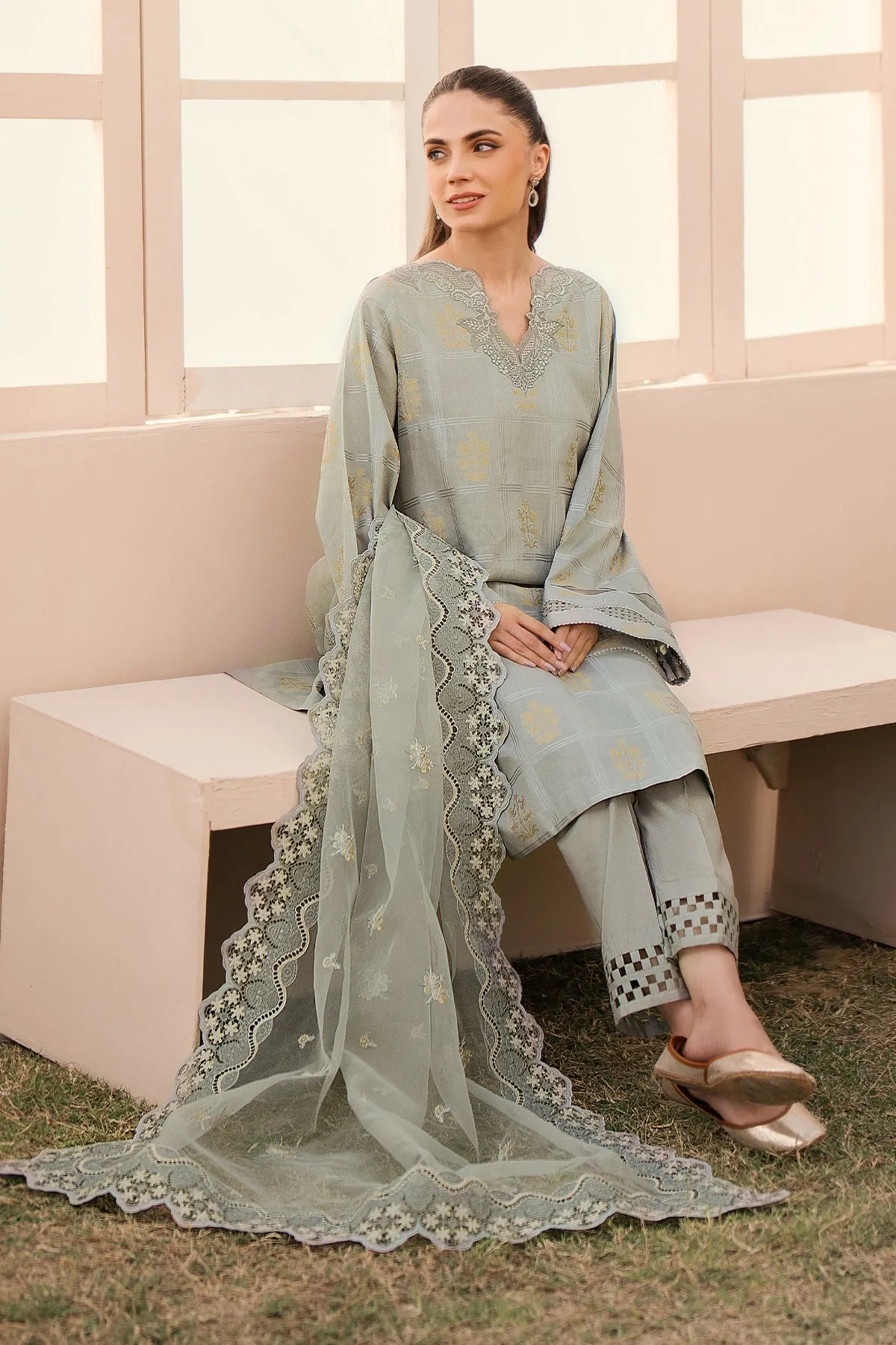 EMBROIDERED JACQUARD LAWN UF-603