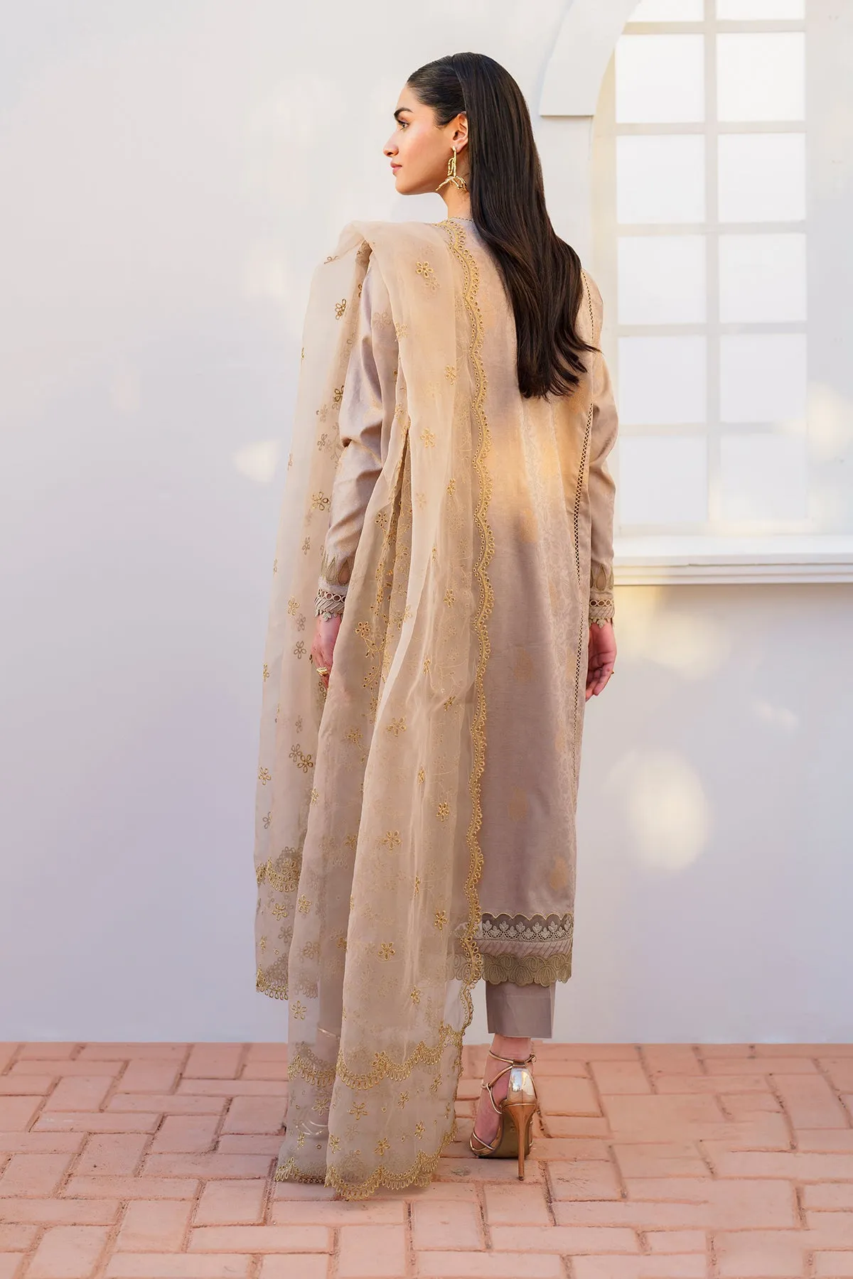 EMBROIDERED JACQUARD LAWN UF-642